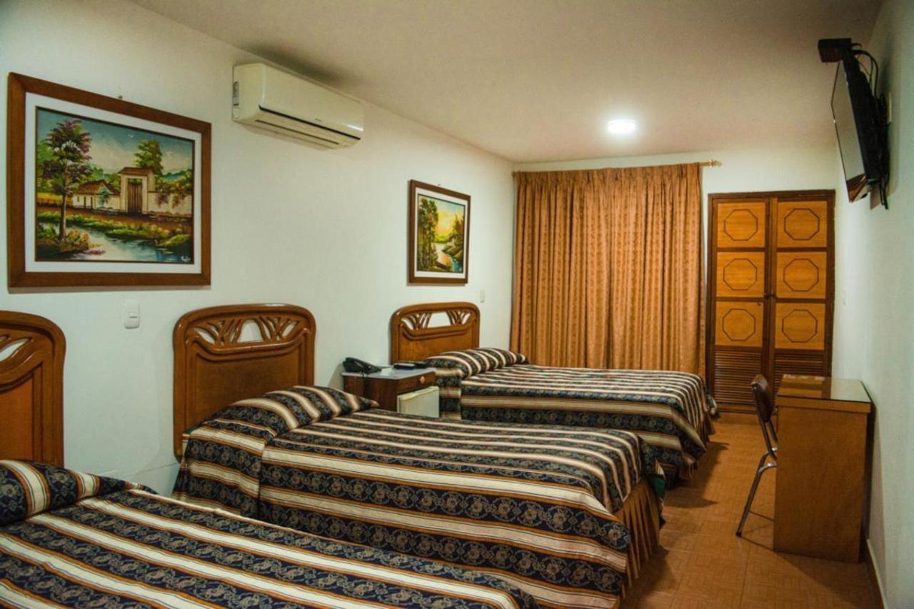Hotel Chucarima กูกูตา ภายนอก รูปภาพ