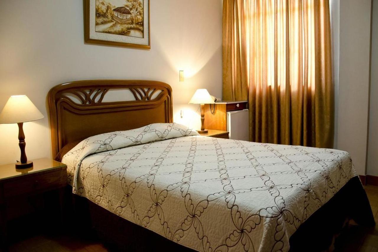 Hotel Chucarima กูกูตา ภายนอก รูปภาพ